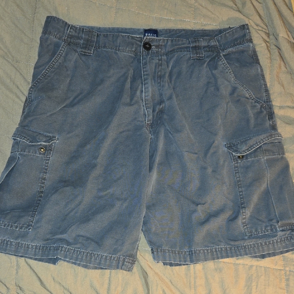 Basic Editions Men's Blue Cargo Shorts Relaxed Fit